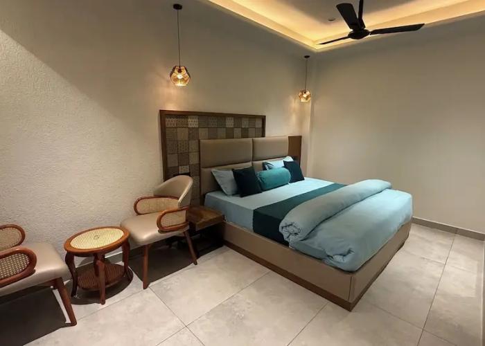 Yes Hotel By The Ganges