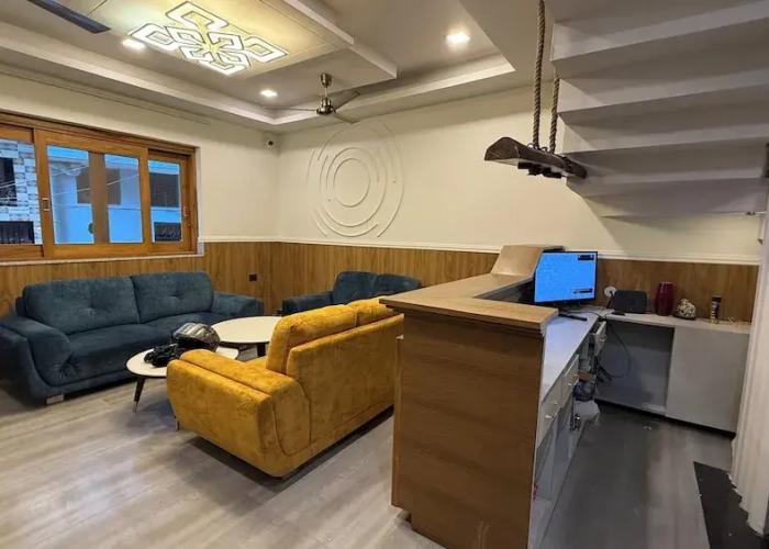 Yes Hotel By The Ganges