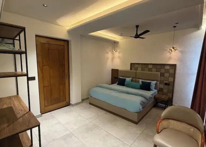 Yes Hotel By The Ganges