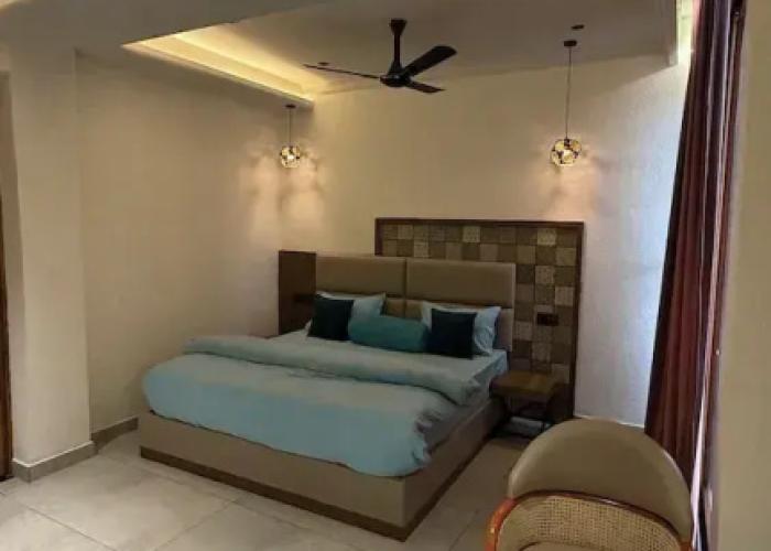 Yes Hotel By The Ganges