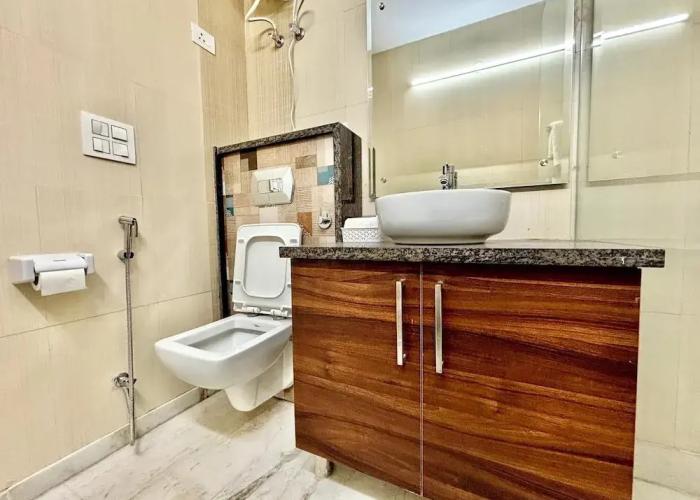 Luxury 4 Bedroom's Independent villa