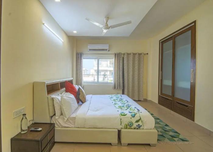 Luxury 3 Bedroom's Apartment