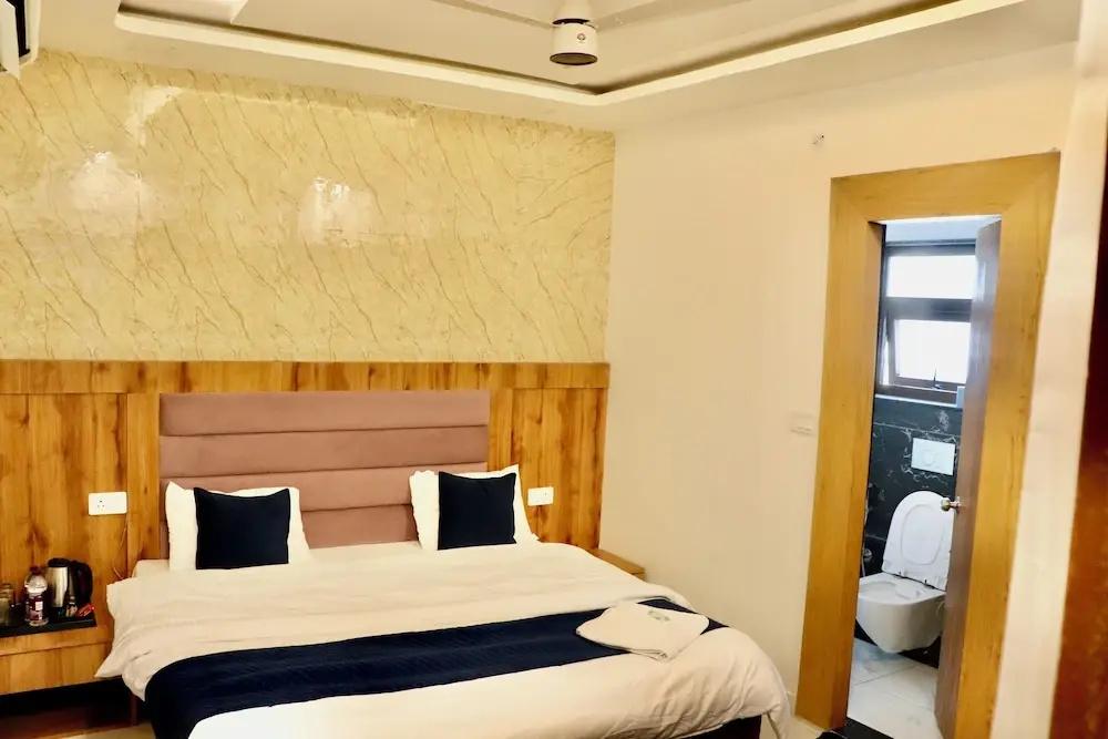 фото Maayaa inn by Ganges