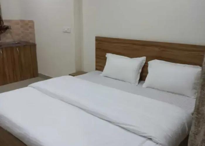 Tirath Hotel - Rishikesh - Uttrakhand