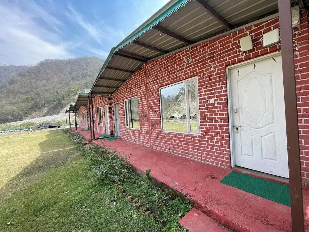 фото River Camp Cottages Rishikesh