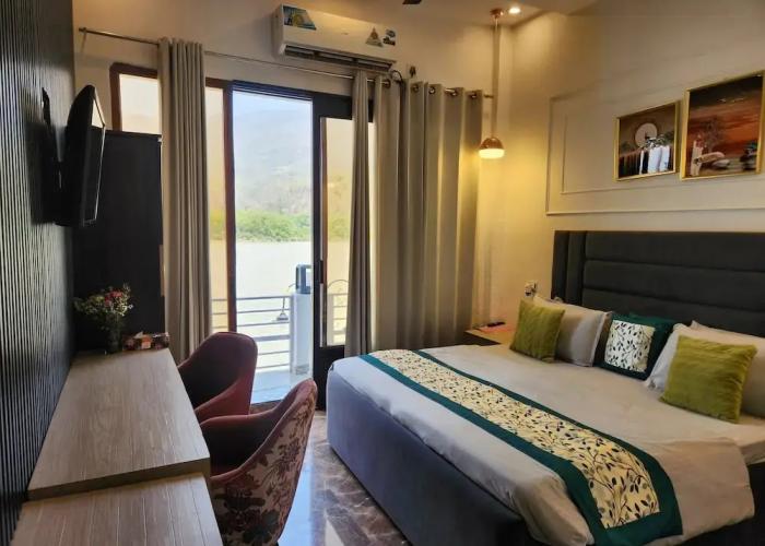 Stay On The Ganges