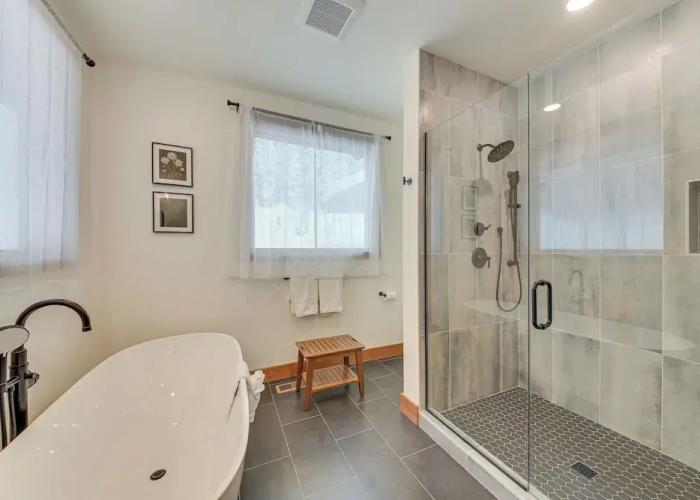 Ski-in/out Schweitzer Mountain Home in Sandpoint!