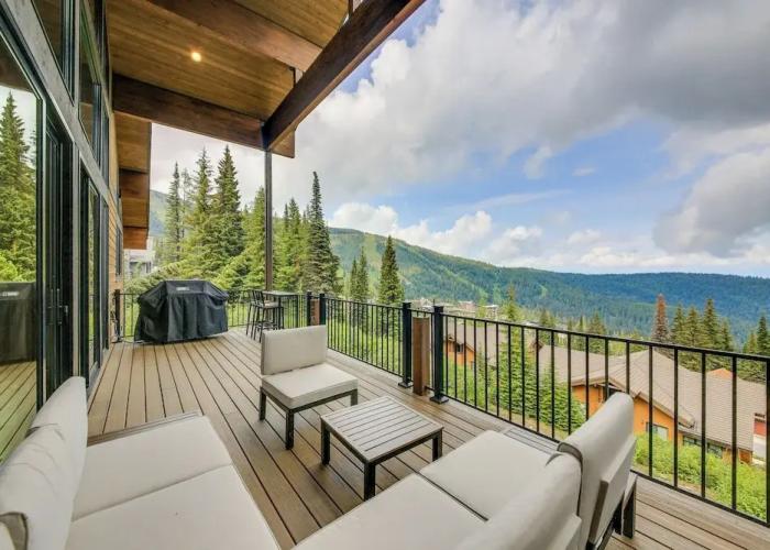 Ski-in/out Schweitzer Mountain Home in Sandpoint!
