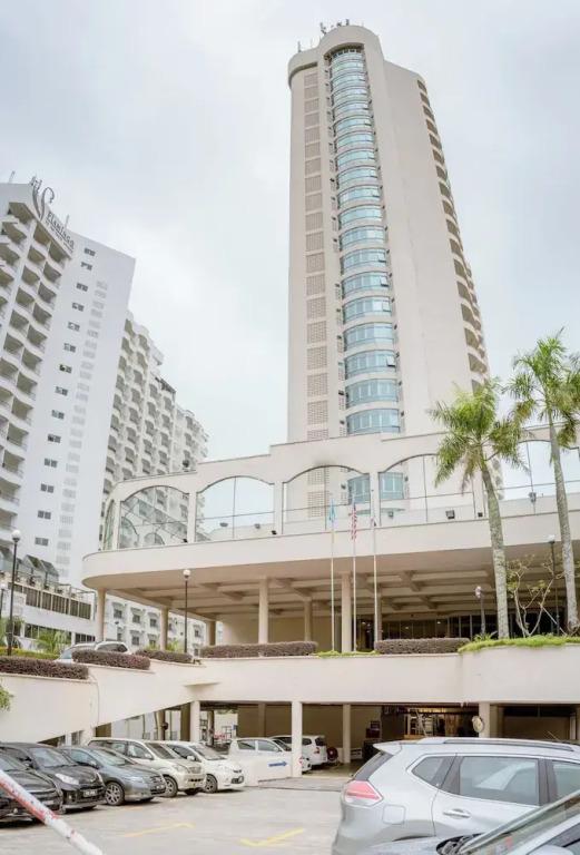 Rainbow Paradise Beach Resort by LWE