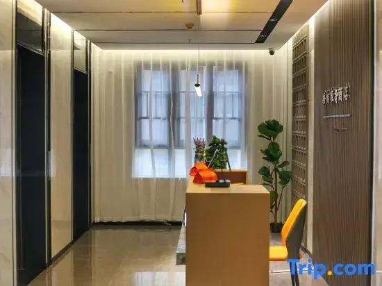 Wutong light luxury hotel (Yueyang high-speed rail station)