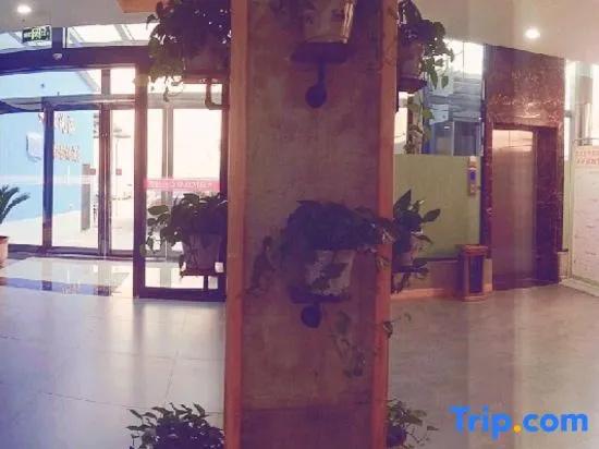 Wuyi Yujia Hotel