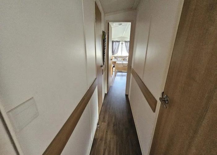 Heidi 2 Bed Robin Hood