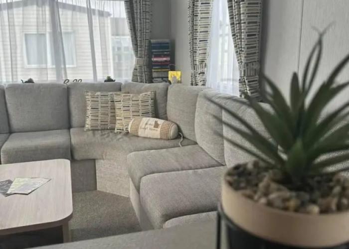 Mikey 3 bed Balcony Rhyl