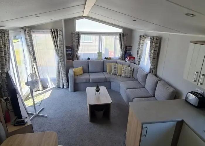 Mikey 3 bed Balcony Rhyl
