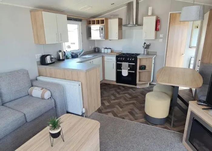 Mikey 3 bed Balcony Rhyl