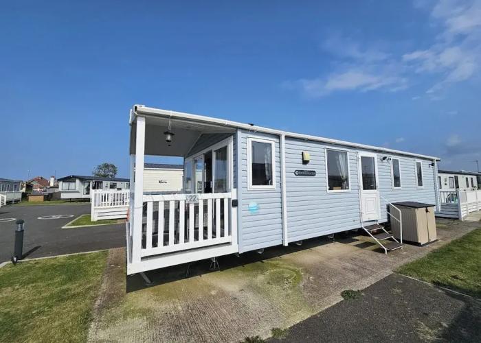 Angie 2 Bed Rhyl Robinhood