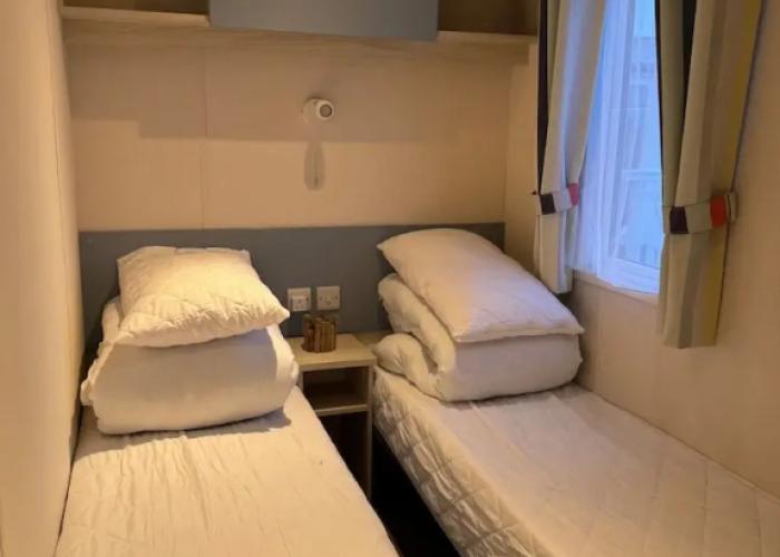 3 Bedroom Stunning Caravan Justin