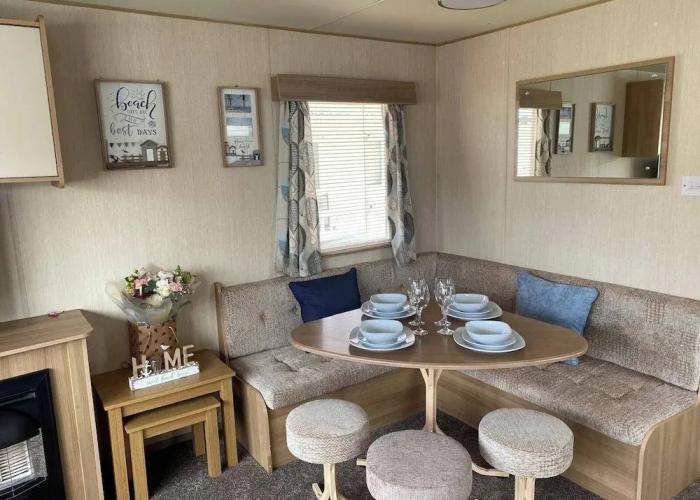 3 Bed Caravan Rob in Rhyl
