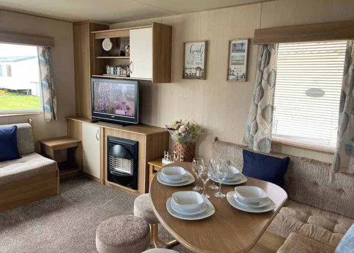 3 Bed Caravan Rob in Rhyl