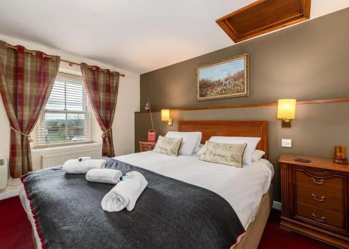 The Red Admiral Hotel