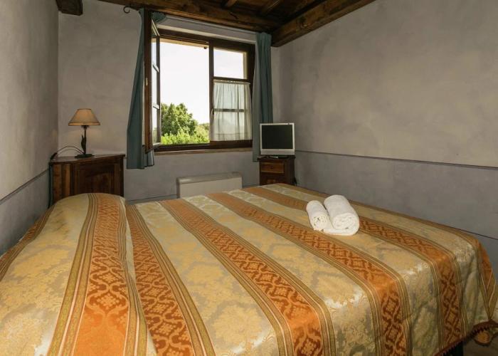 Elegant Apartment Only 1 Hour From Rome