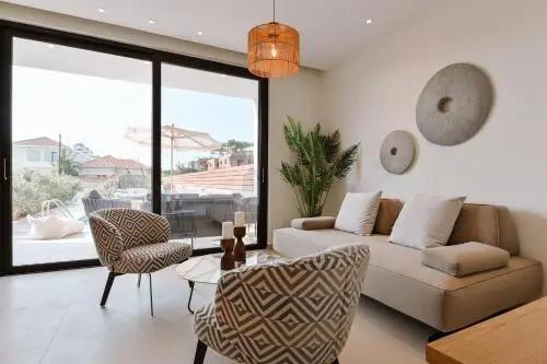 Melior  Luxury Villas