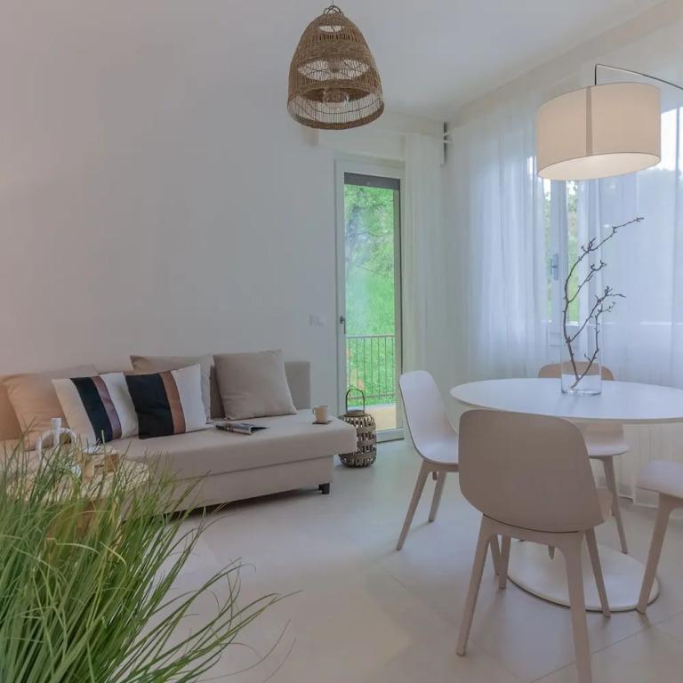 Profumo di Lago in Perledo