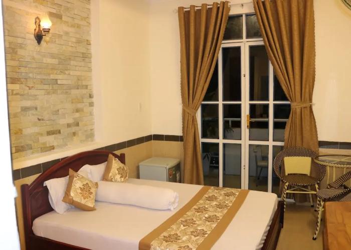 Ngoc Son Hotel