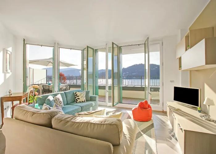 Sogno Sul Lago Lake Front