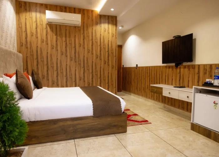 Hotel Eminence