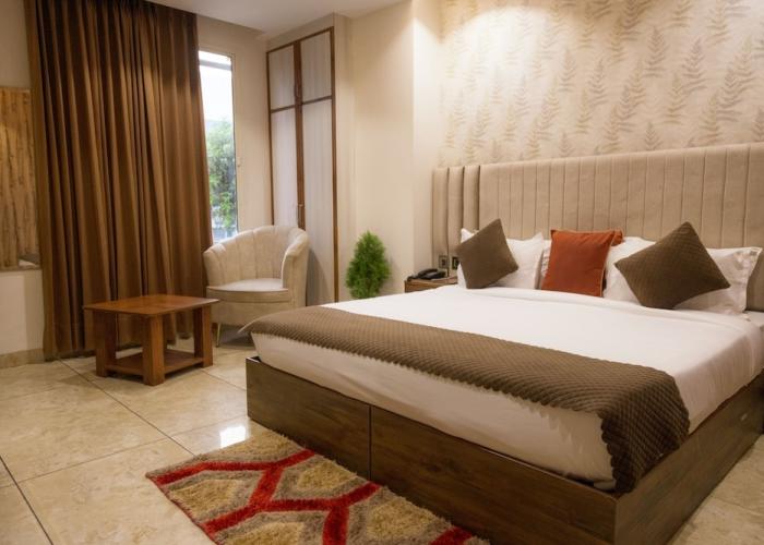 Hotel Eminence