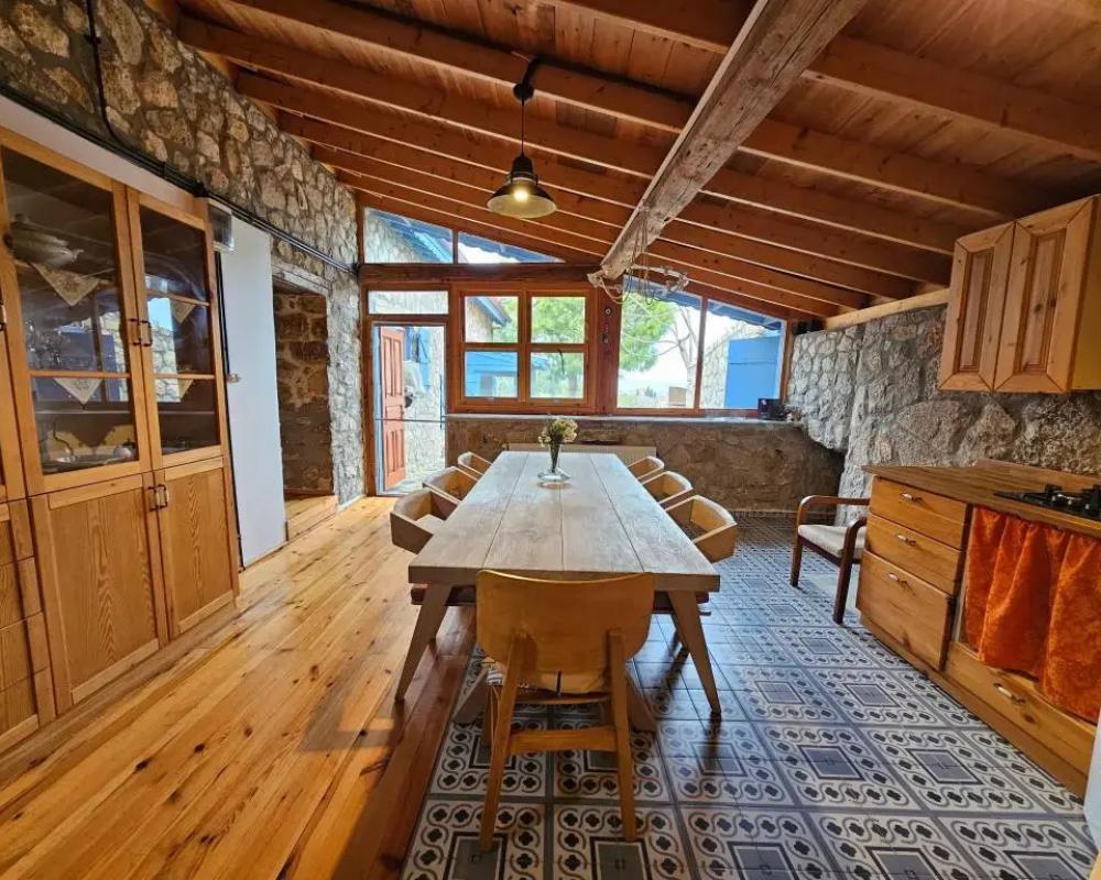 Tepeboz Stone House Karaburun