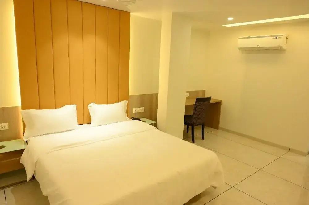 фото Hotel Parqotel