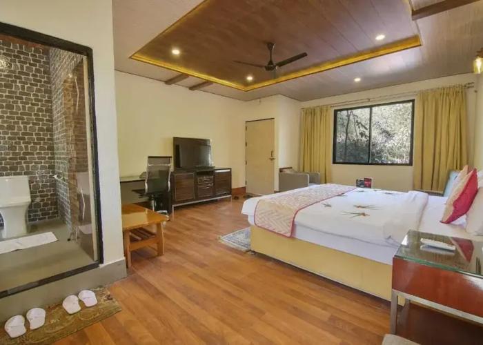 Wilderness camp Resort Pench
