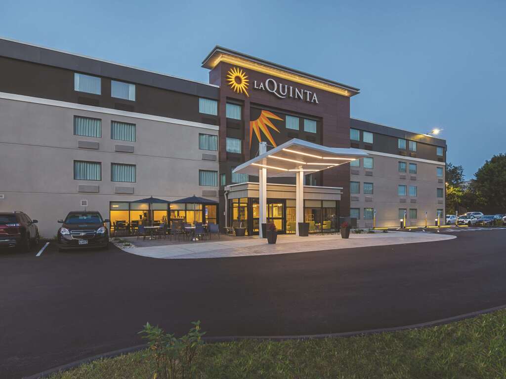 La Quinta Inn & Suites by Wyndham Portland