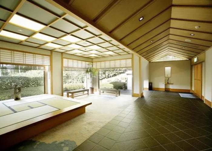 Menard Aoyama Resort