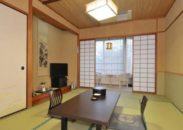 Menard Aoyama Resort