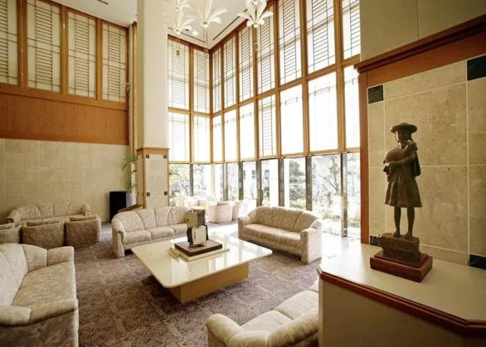 Menard Aoyama Resort