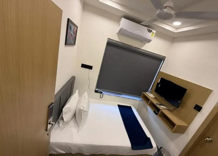 The Sky Comfort Hotel Krisha Dwarka