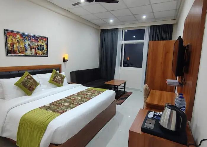 AI 360 Degree Hotel