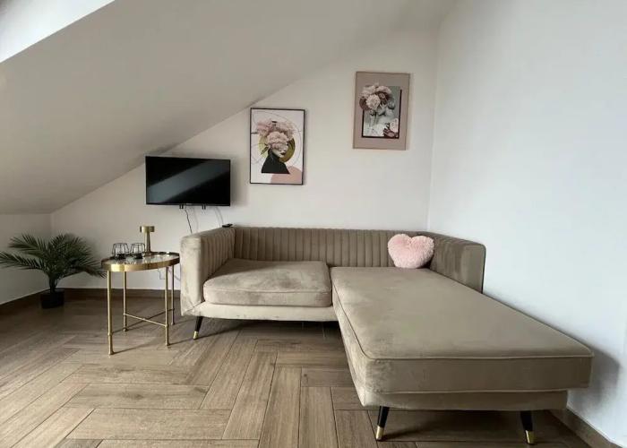 Apartament KOLEJOVA 20 z sypialnią