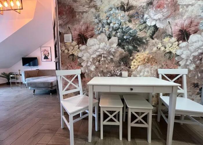 Apartament KOLEJOVA 20 z sypialnią