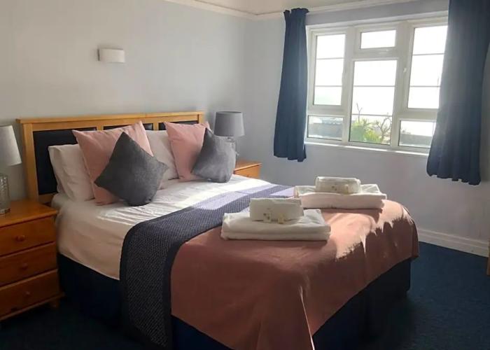 The Yacht Inn
