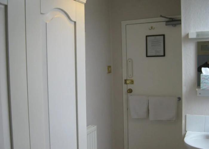 Dunedin Guest House