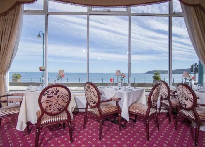 The Queens Hotel