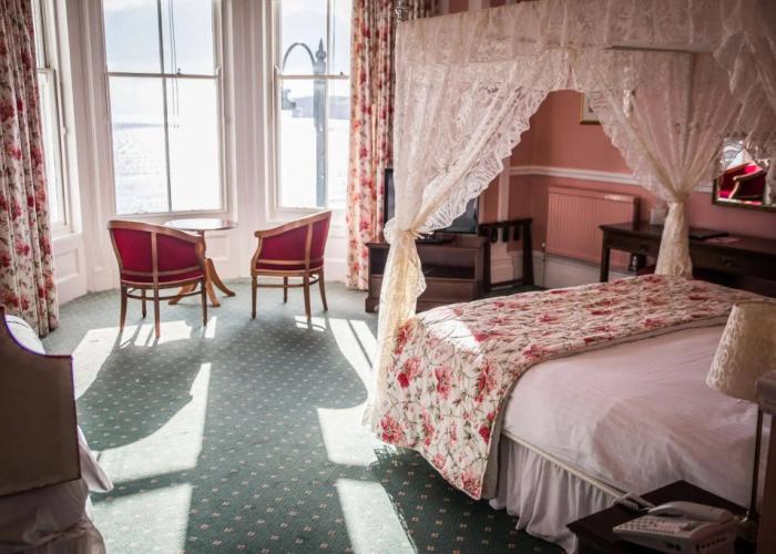 The Queens Hotel