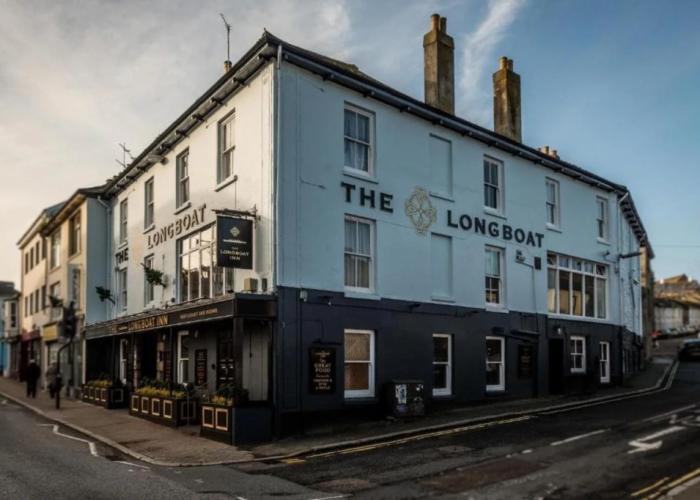 The Longboat Inn