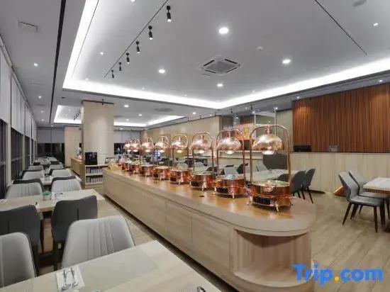 Harper Premier Nagoya Batam by ASTON