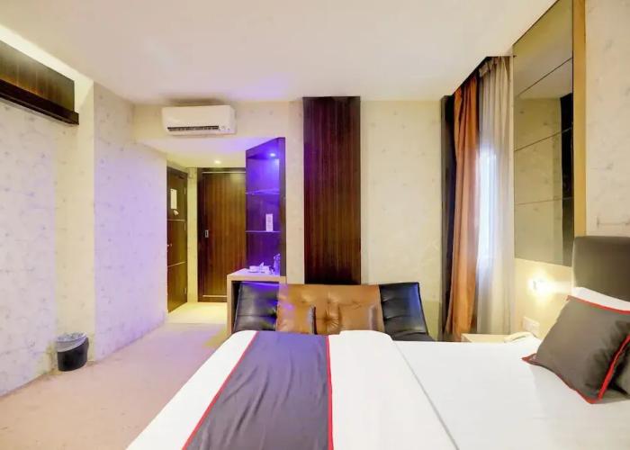 Townhouse Oak Batam near Grand Batam Mall formerly Lucky Star Hotel