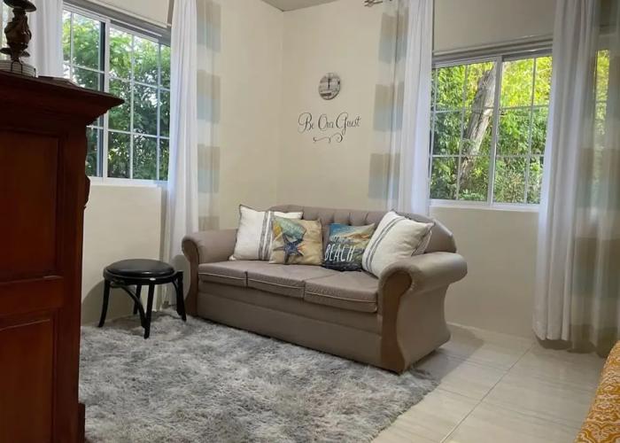 Adorable 1BR Cottage Walk to the Beach Priory
